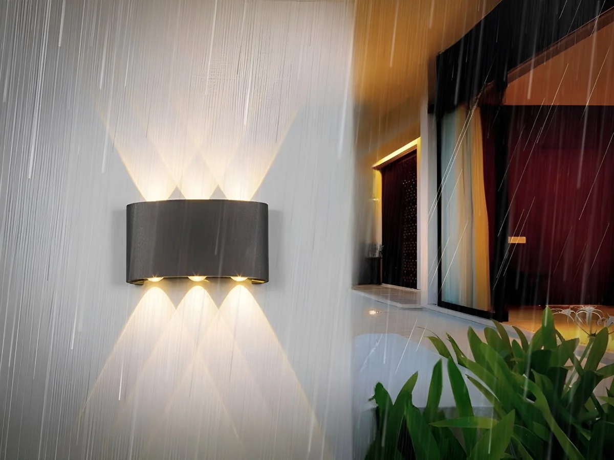 Akra 6W Side outdoor Indoor LED Wall Lamp